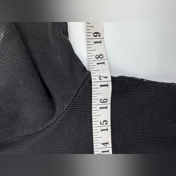 Maeve by Anthropologie Black T-Shirt Medium - Picture 4 of 6